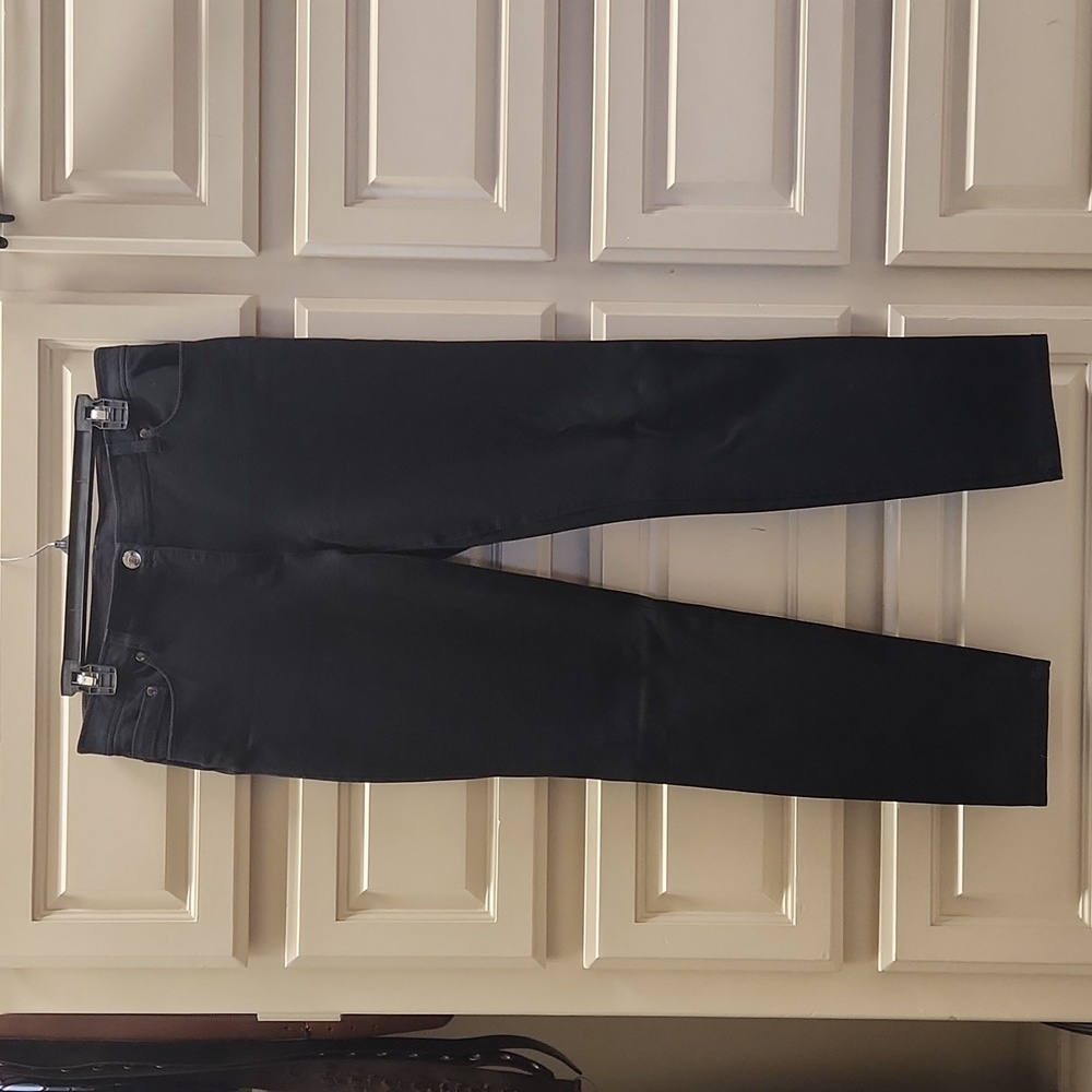 Black Chico So Slimming pants